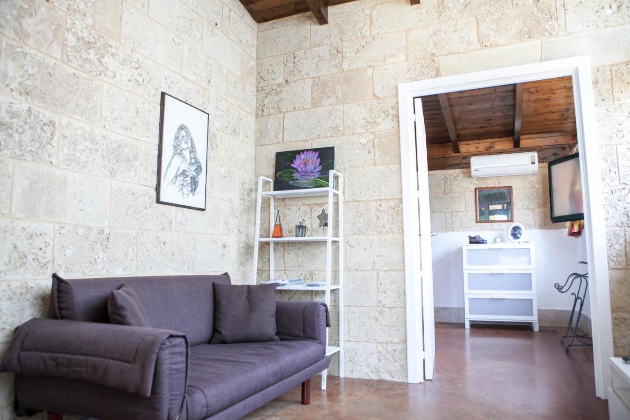 B&B I Tre Ulivi Salice Salentino Exterior photo