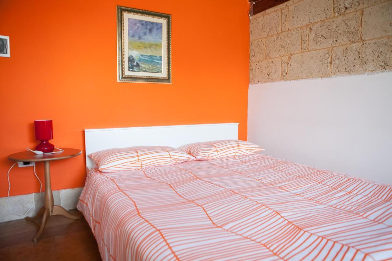 B&B I Tre Ulivi Salice Salentino Exterior photo